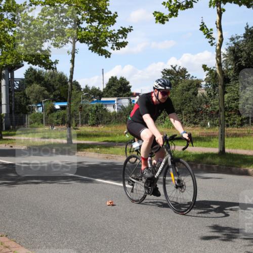 10.08.2025 - GEWOBA Citytriathlon Bremen Yannick Fuchs http://msf.ph/oto/8543927 10.08.2025 14:40:44 Radfahren 29, 131, 177, 186, 211, 224, 289, 297, 529 meine-sportfotos.de