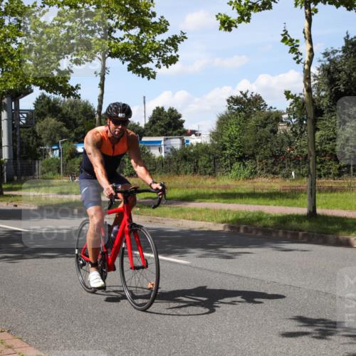 10.08.2025 - GEWOBA Citytriathlon Bremen Yannick Fuchs http://msf.ph/oto/8543936 10.08.2025 14:40:49 Radfahren 29, 131, 177, 186, 211, 224, 289, 529 meine-sportfotos.de