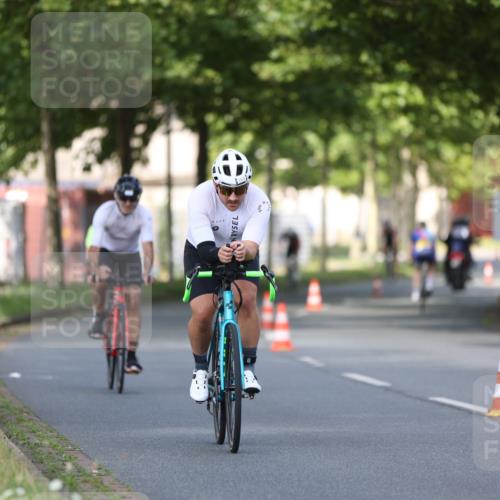 10.08.2025 - GEWOBA Citytriathlon Bremen Yannick Fuchs http://msf.ph/oto/8543942 10.08.2025 10:55:12 Radfahren 19, 33, 163, 211, 219, 397, 418 meine-sportfotos.de