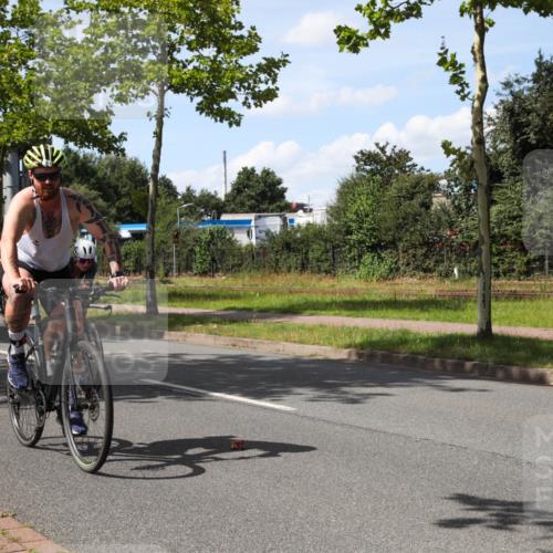 10.08.2025 - GEWOBA Citytriathlon Bremen Yannick Fuchs http://msf.ph/oto/8543961 10.08.2025 14:41:05 Radfahren 103, 142, 177, 204, 249, 253, 266, 353, 431, 432, 476, 477 meine-sportfotos.de