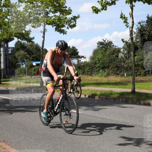 10.08.2025 - GEWOBA Citytriathlon Bremen Yannick Fuchs http://msf.ph/oto/8543971 10.08.2025 14:41:09 Radfahren 103, 142, 177, 204, 249, 253, 266, 353, 431, 432, 476, 477 meine-sportfotos.de