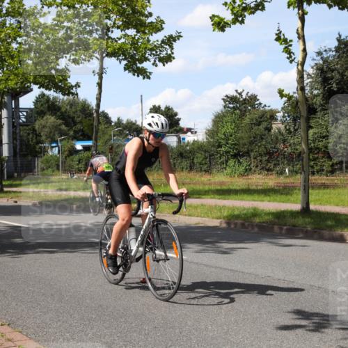 10.08.2025 - GEWOBA Citytriathlon Bremen Yannick Fuchs http://msf.ph/oto/8543986 10.08.2025 14:41:16 Radfahren 36, 103, 142, 204, 249, 253, 266, 280, 353, 431, 432, 476, 477 meine-sportfotos.de