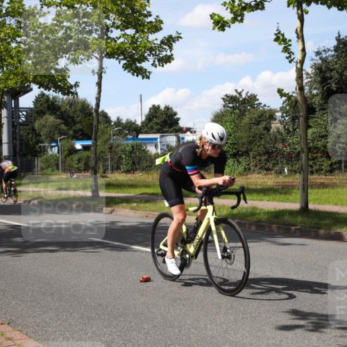 10.08.2025 - GEWOBA Citytriathlon Bremen Yannick Fuchs http://msf.ph/oto/8543992 10.08.2025 14:41:17 Radfahren 36, 103, 142, 204, 249, 253, 266, 280, 353, 431, 432, 476, 477 meine-sportfotos.de