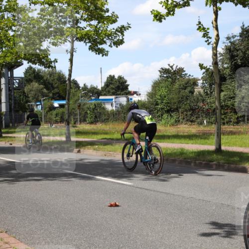 10.08.2025 - GEWOBA Citytriathlon Bremen Yannick Fuchs http://msf.ph/oto/8544052 10.08.2025 14:41:57 Radfahren 56, 209, 213, 235, 246, 250, 262, 317, 478, 480 meine-sportfotos.de