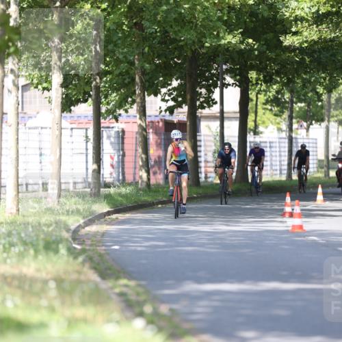 10.08.2025 - GEWOBA Citytriathlon Bremen Yannick Fuchs http://msf.ph/oto/8544061 10.08.2025 10:55:46 Radfahren 93, 117, 207, 444, 480 meine-sportfotos.de