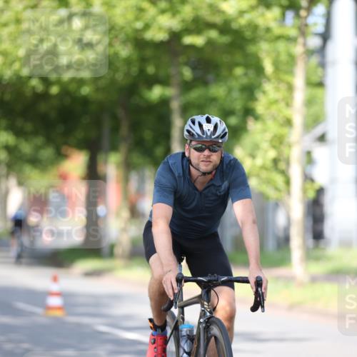 10.08.2025 - GEWOBA Citytriathlon Bremen Yannick Fuchs http://msf.ph/oto/8544092 10.08.2025 10:55:56 Radfahren 69, 93, 117, 119, 207, 466, 480, 485 meine-sportfotos.de