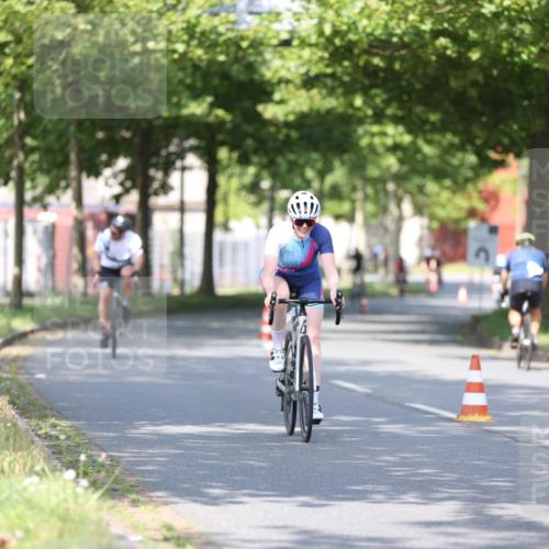 10.08.2025 - GEWOBA Citytriathlon Bremen Yannick Fuchs http://msf.ph/oto/8544108 10.08.2025 10:56:00 Radfahren 69, 93, 99, 119, 207, 466, 485, 497 meine-sportfotos.de