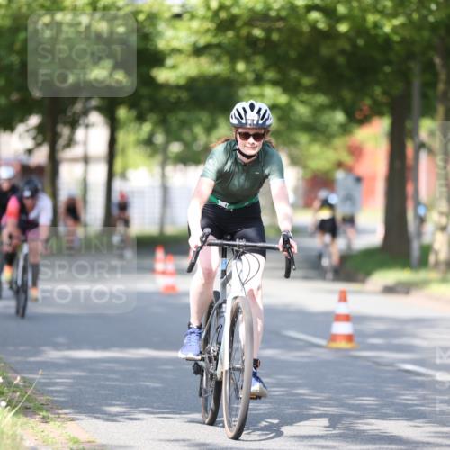 10.08.2025 - GEWOBA Citytriathlon Bremen Yannick Fuchs http://msf.ph/oto/8544155 10.08.2025 10:56:10 Radfahren 69, 99, 119, 429, 464, 466, 485, 497 meine-sportfotos.de