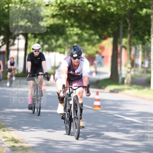 10.08.2025 - GEWOBA Citytriathlon Bremen Yannick Fuchs http://msf.ph/oto/8544171 10.08.2025 10:56:12 Radfahren 69, 99, 115, 119, 401, 429, 464, 466, 485, 497 meine-sportfotos.de