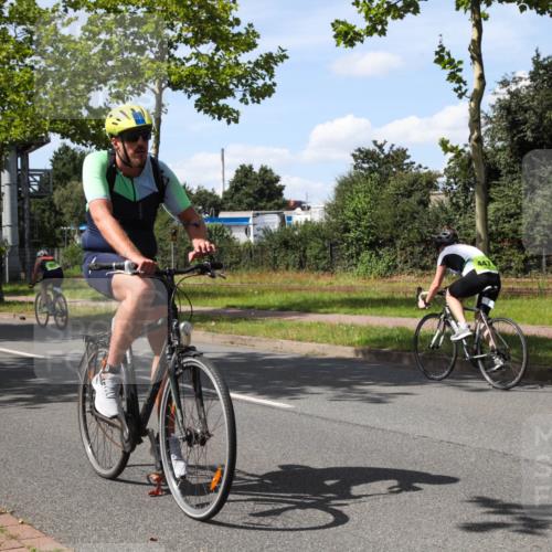 10.08.2025 - GEWOBA Citytriathlon Bremen Yannick Fuchs http://msf.ph/oto/8544180 10.08.2025 14:47:14 Radfahren 140, 220 meine-sportfotos.de