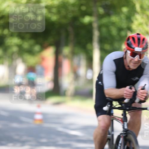 10.08.2025 - GEWOBA Citytriathlon Bremen Yannick Fuchs http://msf.ph/oto/8544203 10.08.2025 10:56:16 Radfahren 69, 99, 115, 119, 401, 429, 464, 466, 497 meine-sportfotos.de