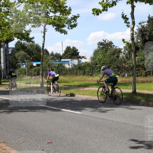 10.08.2025 - GEWOBA Citytriathlon Bremen Yannick Fuchs http://msf.ph/oto/8544216 10.08.2025 14:47:49 Radfahren 331, 382, 418, 467, 483 meine-sportfotos.de