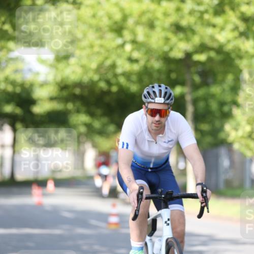 10.08.2025 - GEWOBA Citytriathlon Bremen Yannick Fuchs http://msf.ph/oto/8544239 10.08.2025 10:56:27 Radfahren 31, 115, 401, 429, 464 meine-sportfotos.de