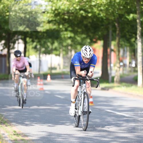 10.08.2025 - GEWOBA Citytriathlon Bremen Yannick Fuchs http://msf.ph/oto/8544286 10.08.2025 10:56:40 Radfahren 31, 67, 145, 203, 447, 455 meine-sportfotos.de