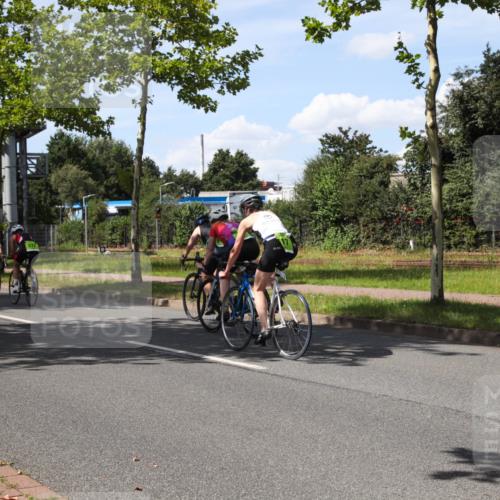 10.08.2025 - GEWOBA Citytriathlon Bremen Yannick Fuchs http://msf.ph/oto/8544295 10.08.2025 14:48:45 Radfahren 179, 181, 276, 365, 389, 426, 487 meine-sportfotos.de