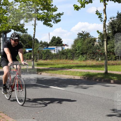 10.08.2025 - GEWOBA Citytriathlon Bremen Yannick Fuchs http://msf.ph/oto/8544330 10.08.2025 14:49:04 Radfahren 181, 318, 351, 373, 403 meine-sportfotos.de