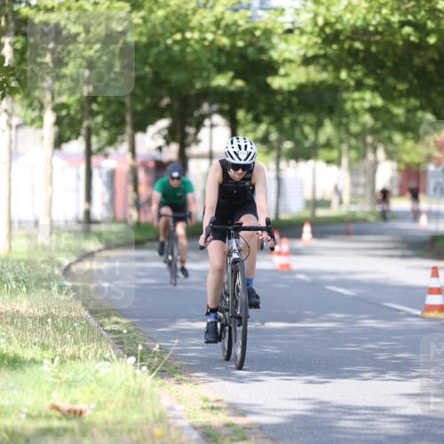 10.08.2025 - GEWOBA Citytriathlon Bremen Yannick Fuchs http://msf.ph/oto/8544345 10.08.2025 10:57:05 Radfahren 5, 77, 101, 145, 233, 454, 501 meine-sportfotos.de