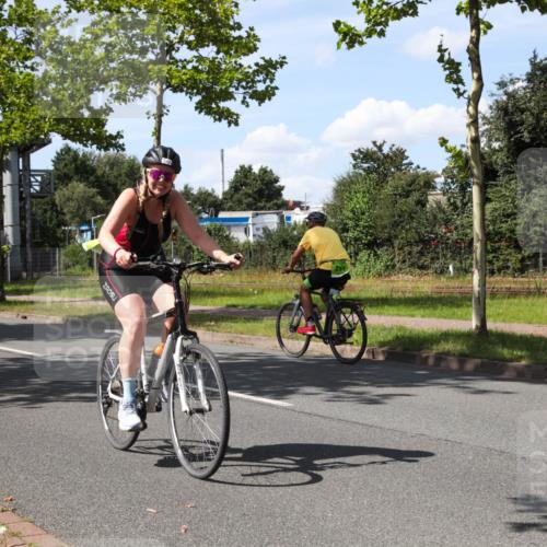 10.08.2025 - GEWOBA Citytriathlon Bremen Yannick Fuchs http://msf.ph/oto/8544354 10.08.2025 14:49:20 Radfahren 286, 373, 401 meine-sportfotos.de
