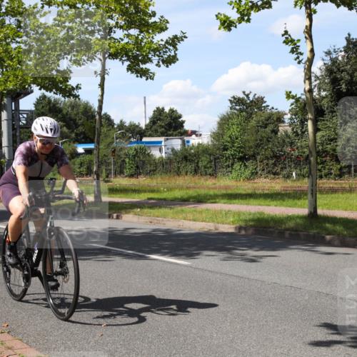 10.08.2025 - GEWOBA Citytriathlon Bremen Yannick Fuchs http://msf.ph/oto/8544370 10.08.2025 14:49:36 Radfahren 6, 169, 286, 305, 328, 377, 402, 429, 461, 466, 491, 517 meine-sportfotos.de