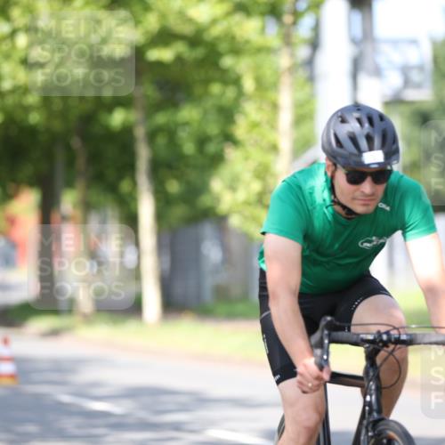 10.08.2025 - GEWOBA Citytriathlon Bremen Yannick Fuchs http://msf.ph/oto/8544371 10.08.2025 10:57:08 Radfahren 5, 77, 101, 233, 454 meine-sportfotos.de