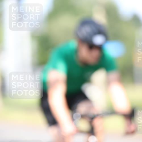 10.08.2025 - GEWOBA Citytriathlon Bremen Yannick Fuchs http://msf.ph/oto/8544375 10.08.2025 10:57:08 Radfahren 5, 77, 101, 233, 454 meine-sportfotos.de