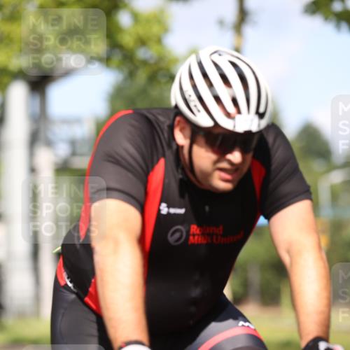 10.08.2025 - GEWOBA Citytriathlon Bremen Yannick Fuchs http://msf.ph/oto/8544381 10.08.2025 10:57:18 Radfahren 5, 77, 233, 435 meine-sportfotos.de