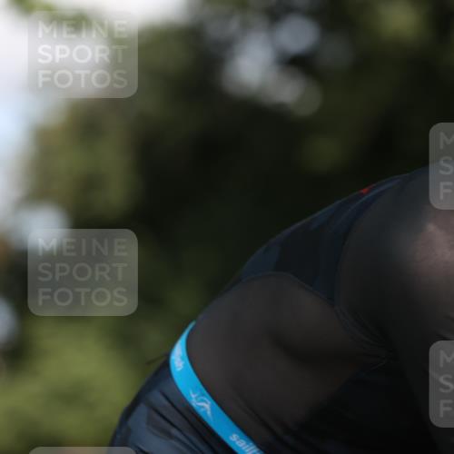 10.08.2025 - GEWOBA Citytriathlon Bremen Yannick Fuchs http://msf.ph/oto/8544395 10.08.2025 10:57:30 Radfahren 215, 435, 458 meine-sportfotos.de