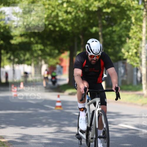 10.08.2025 - GEWOBA Citytriathlon Bremen Yannick Fuchs http://msf.ph/oto/8544405 10.08.2025 10:57:37 Radfahren 35, 159, 215, 435, 458 meine-sportfotos.de