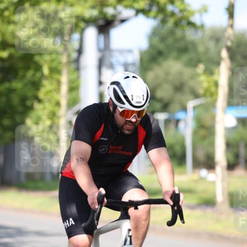 10.08.2025 - GEWOBA Citytriathlon Bremen Yannick Fuchs http://msf.ph/oto/8544412 10.08.2025 10:57:37 Radfahren 35, 159, 215, 435, 458 meine-sportfotos.de