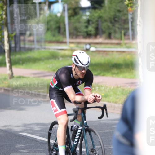 10.08.2025 - GEWOBA Citytriathlon Bremen Yannick Fuchs http://msf.ph/oto/8544413 10.08.2025 12:54:41 Radfahren 580, 582, 634, 736, 783, 789, 790, 826 meine-sportfotos.de