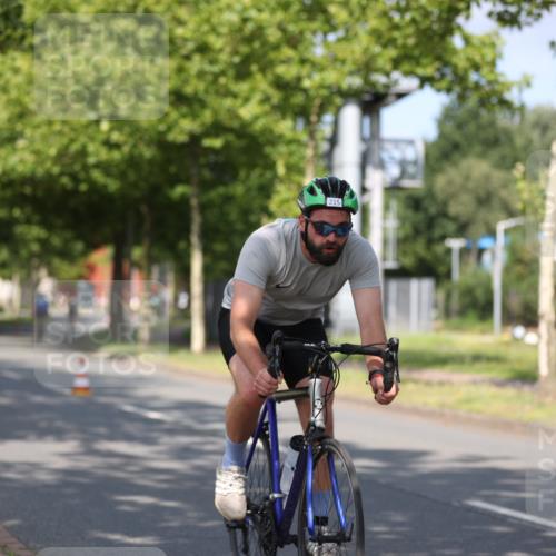 10.08.2025 - GEWOBA Citytriathlon Bremen Yannick Fuchs http://msf.ph/oto/8544416 10.08.2025 10:57:44 Radfahren 35, 159, 215, 458 meine-sportfotos.de