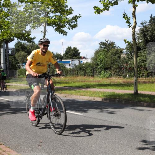 10.08.2025 - GEWOBA Citytriathlon Bremen Yannick Fuchs http://msf.ph/oto/8544458 10.08.2025 14:50:35 Radfahren 231, 416, 504 meine-sportfotos.de