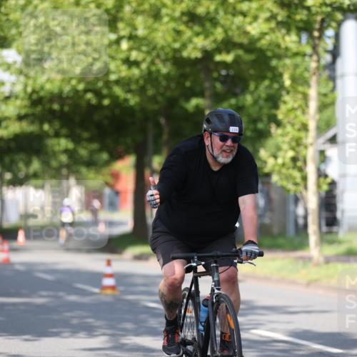 10.08.2025 - GEWOBA Citytriathlon Bremen Yannick Fuchs http://msf.ph/oto/8544462 10.08.2025 10:57:53 Radfahren 35, 143, 159, 215, 458 meine-sportfotos.de