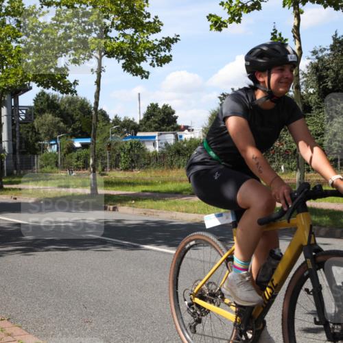 10.08.2025 - GEWOBA Citytriathlon Bremen Yannick Fuchs http://msf.ph/oto/8544464 10.08.2025 14:50:38 Radfahren 231, 416, 504 meine-sportfotos.de