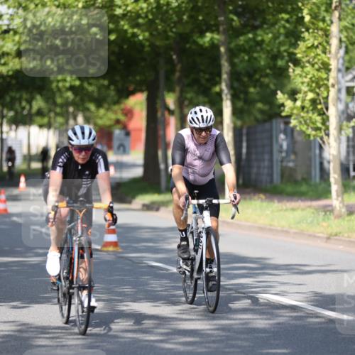 10.08.2025 - GEWOBA Citytriathlon Bremen Yannick Fuchs http://msf.ph/oto/8544494 10.08.2025 10:58:06 Radfahren 1, 125, 143, 185, 443, 445, 453, 472, 493, 513 meine-sportfotos.de