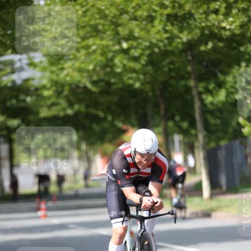 10.08.2025 - GEWOBA Citytriathlon Bremen Yannick Fuchs http://msf.ph/oto/8544519 10.08.2025 12:55:02 Radfahren 563, 591, 632, 714, 728, 761, 766, 781, 794, 877, 1015, 1029 meine-sportfotos.de