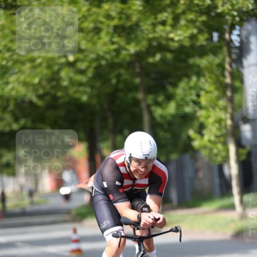10.08.2025 - GEWOBA Citytriathlon Bremen Yannick Fuchs http://msf.ph/oto/8544524 10.08.2025 12:55:02 Radfahren 563, 591, 632, 714, 728, 761, 766, 781, 794, 877, 1015, 1029 meine-sportfotos.de