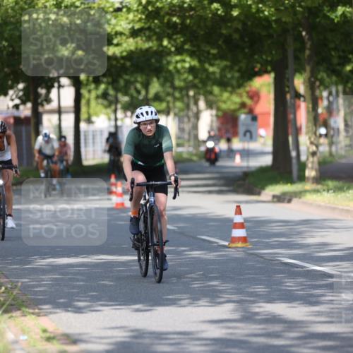 10.08.2025 - GEWOBA Citytriathlon Bremen Yannick Fuchs http://msf.ph/oto/8544527 10.08.2025 10:58:14 Radfahren 1, 125, 143, 165, 185, 402, 443, 445, 453, 472, 493, 506, 513 meine-sportfotos.de
