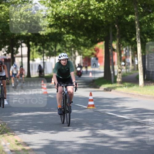 10.08.2025 - GEWOBA Citytriathlon Bremen Yannick Fuchs http://msf.ph/oto/8544531 10.08.2025 10:58:14 Radfahren 1, 125, 143, 165, 185, 402, 443, 445, 453, 472, 493, 506, 513 meine-sportfotos.de