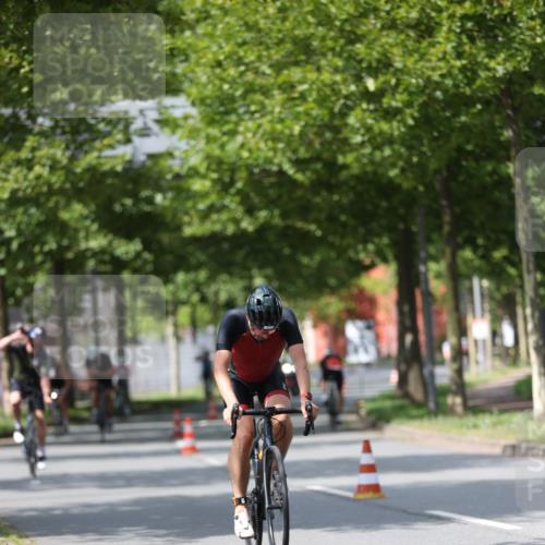 10.08.2025 - GEWOBA Citytriathlon Bremen Yannick Fuchs http://msf.ph/oto/8544533 10.08.2025 12:55:04 Radfahren 563, 591, 632, 714, 728, 761, 766, 781, 794, 877, 1015, 1029 meine-sportfotos.de
