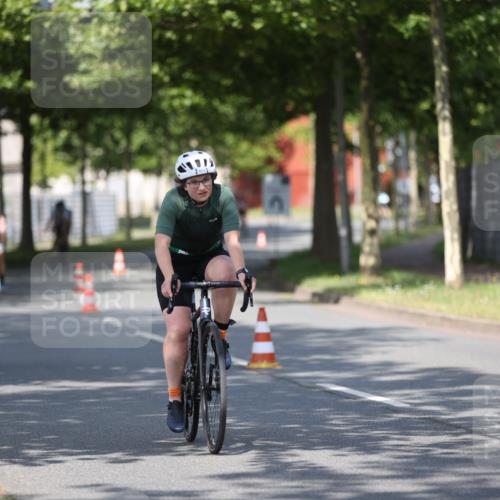 10.08.2025 - GEWOBA Citytriathlon Bremen Yannick Fuchs http://msf.ph/oto/8544534 10.08.2025 10:58:14 Radfahren 1, 125, 143, 165, 185, 402, 443, 445, 453, 472, 493, 506, 513 meine-sportfotos.de