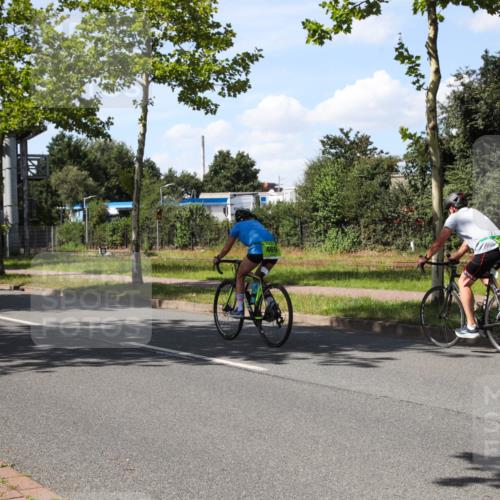 10.08.2025 - GEWOBA Citytriathlon Bremen Yannick Fuchs http://msf.ph/oto/8544540 10.08.2025 14:51:30 Radfahren 212, 374, 399, 468, 492 meine-sportfotos.de