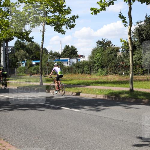 10.08.2025 - GEWOBA Citytriathlon Bremen Yannick Fuchs http://msf.ph/oto/8544566 10.08.2025 14:51:57 Radfahren 183, 315, 321, 341, 368, 428, 523 meine-sportfotos.de