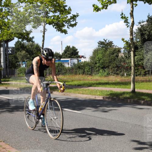 10.08.2025 - GEWOBA Citytriathlon Bremen Yannick Fuchs http://msf.ph/oto/8544569 10.08.2025 14:52:03 Radfahren 315, 321, 341, 368, 412, 428 meine-sportfotos.de