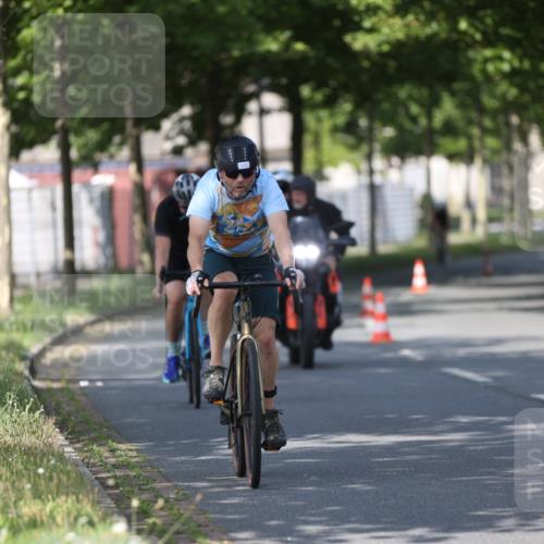 10.08.2025 - GEWOBA Citytriathlon Bremen Yannick Fuchs http://msf.ph/oto/8544607 10.08.2025 10:58:21 Radfahren 1, 95, 165, 221, 402, 443, 445, 453, 472, 493, 506, 513 meine-sportfotos.de
