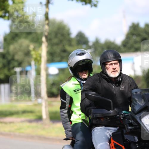 10.08.2025 - GEWOBA Citytriathlon Bremen Yannick Fuchs http://msf.ph/oto/8544661 10.08.2025 10:58:25 Radfahren 1, 95, 165, 221, 402, 445, 453, 472, 493, 506, 513 meine-sportfotos.de