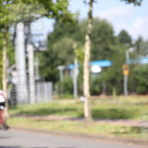 10.08.2025 - GEWOBA Citytriathlon Bremen Yannick Fuchs http://msf.ph/oto/8544663 10.08.2025 10:58:25 Radfahren 1, 95, 165, 221, 402, 445, 453, 472, 493, 506, 513 meine-sportfotos.de