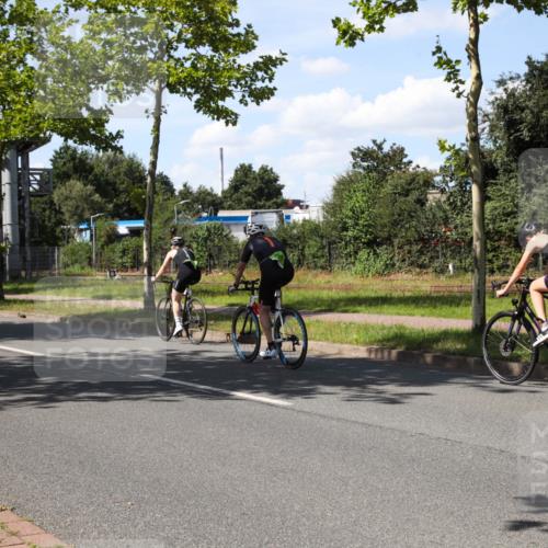 10.08.2025 - GEWOBA Citytriathlon Bremen Yannick Fuchs http://msf.ph/oto/8544670 10.08.2025 14:52:54 Radfahren 378, 385, 459, 463, 510 meine-sportfotos.de