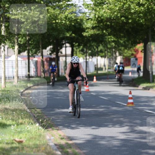 10.08.2025 - GEWOBA Citytriathlon Bremen Yannick Fuchs http://msf.ph/oto/8544698 10.08.2025 10:58:30 Radfahren 1, 95, 165, 221, 402, 506, 513 meine-sportfotos.de