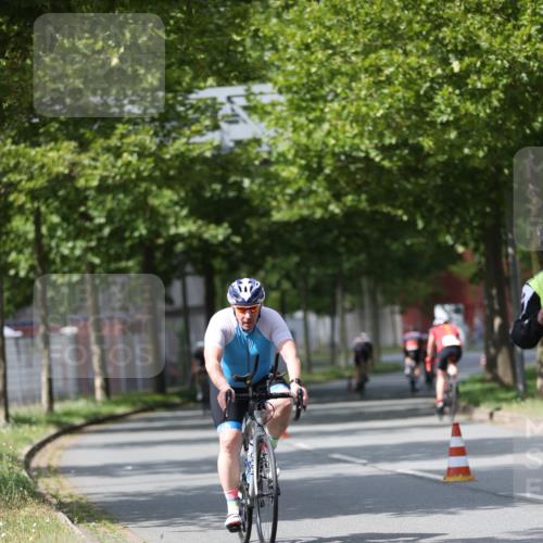 10.08.2025 - GEWOBA Citytriathlon Bremen Yannick Fuchs http://msf.ph/oto/8544702 10.08.2025 12:55:14 Radfahren 563, 696, 714, 761, 766, 794, 877, 982, 1015 meine-sportfotos.de